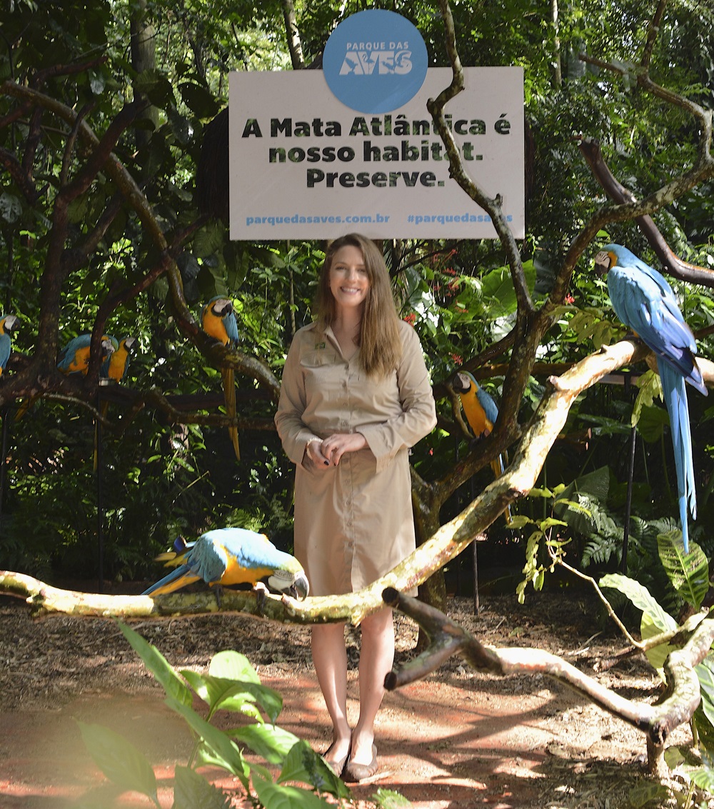 Dra. Carmel Croukamp, Diretora geral do Parque das Aves, no Encontro com as Araras